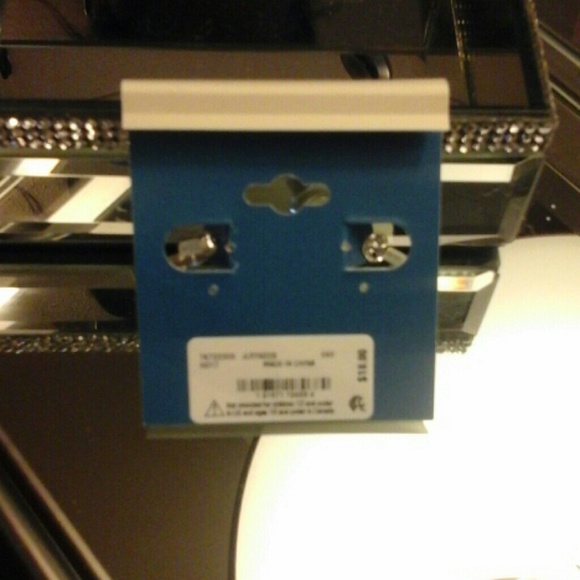 Lucky Brand contemporary earrings - Picture 2 of 2